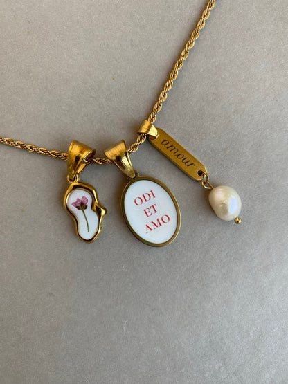 ciondolo ODI ET AMO.